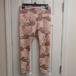 Nike Women's Tan and Blush Leaf Print Leggings